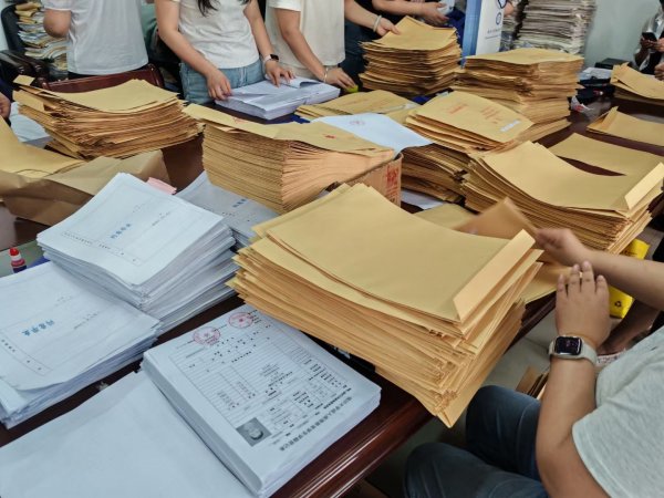 菏泽成人高考学员报名现场